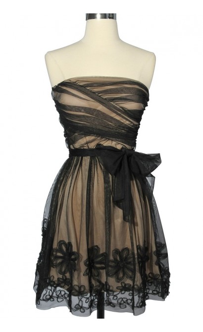 Tulle Flower Trim Strapless Dress in Black/Nude